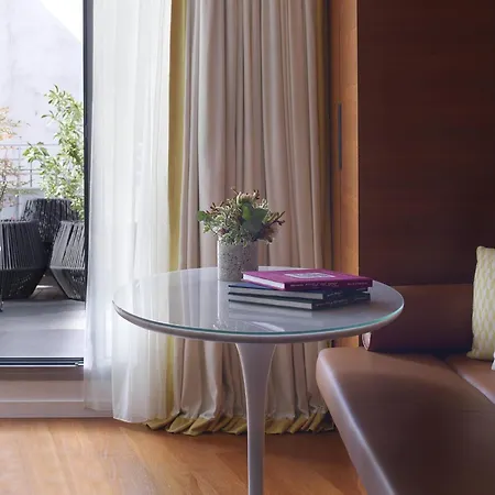 Hotel Renaissance Republique & 5*