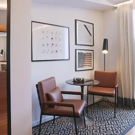Hotel Renaissance Republique & 5*