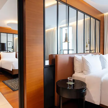 Hotel Renaissance Republique & 5*