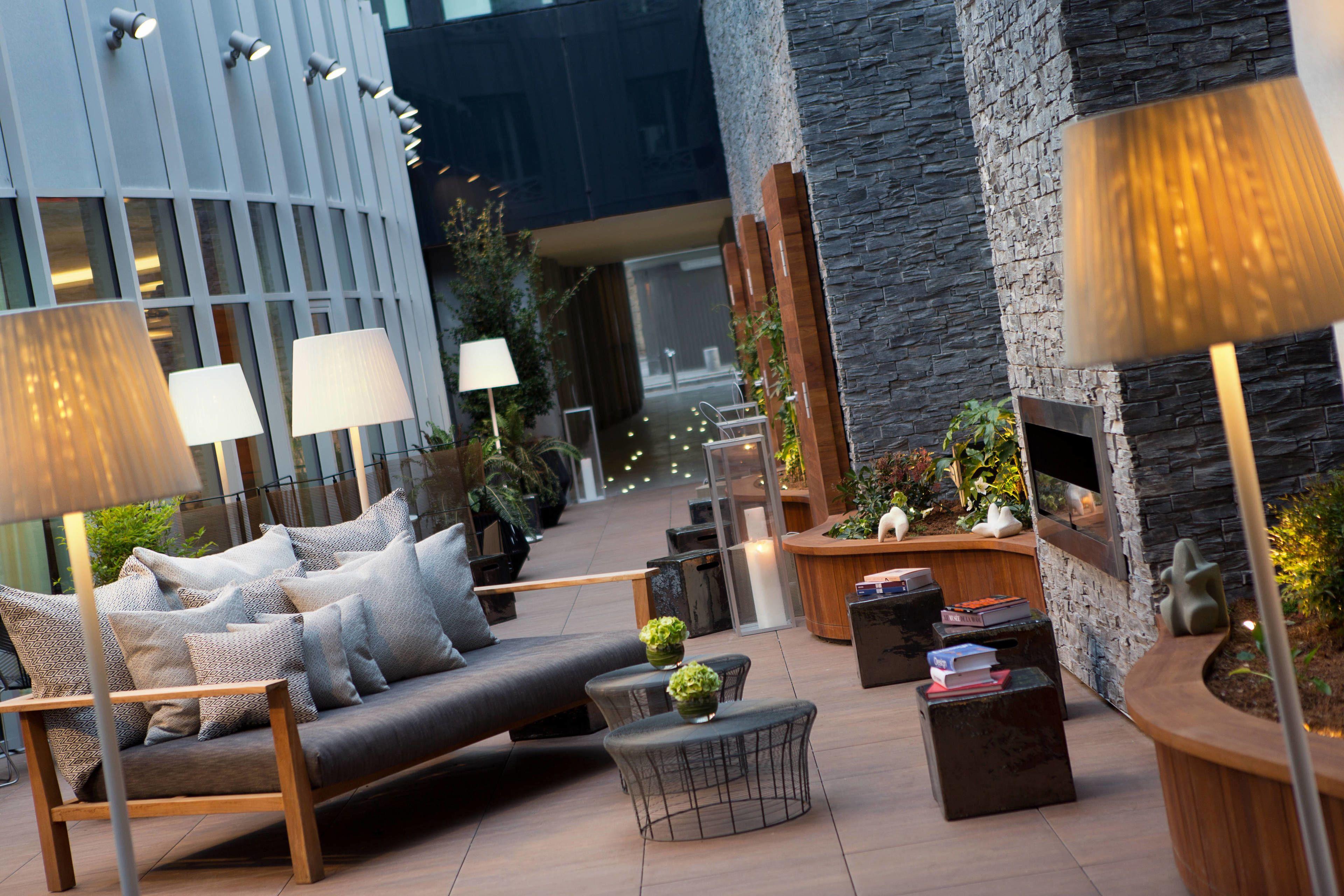 Renaissance Republique & 5* Paris