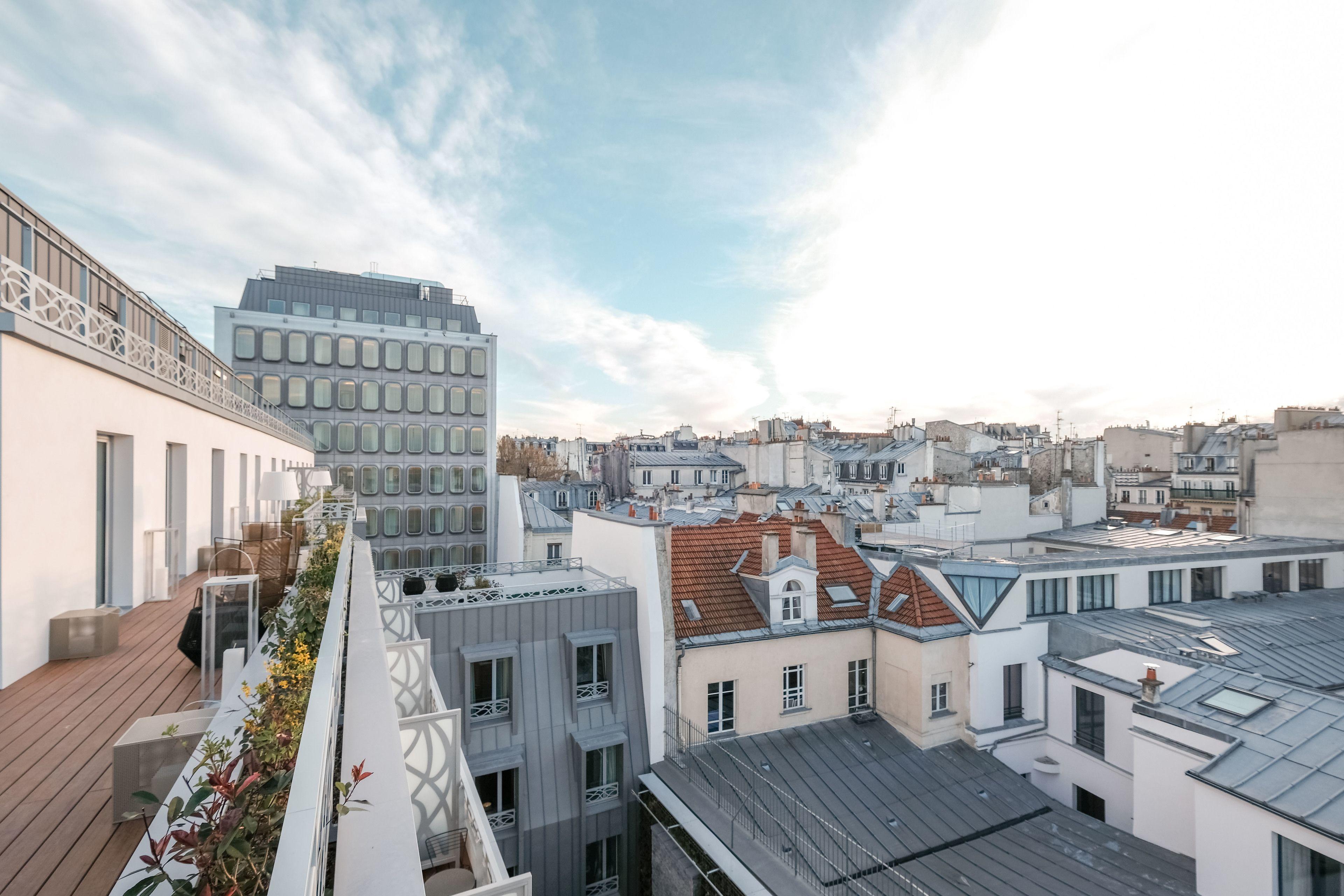 Renaissance Republique & Hotel Paris