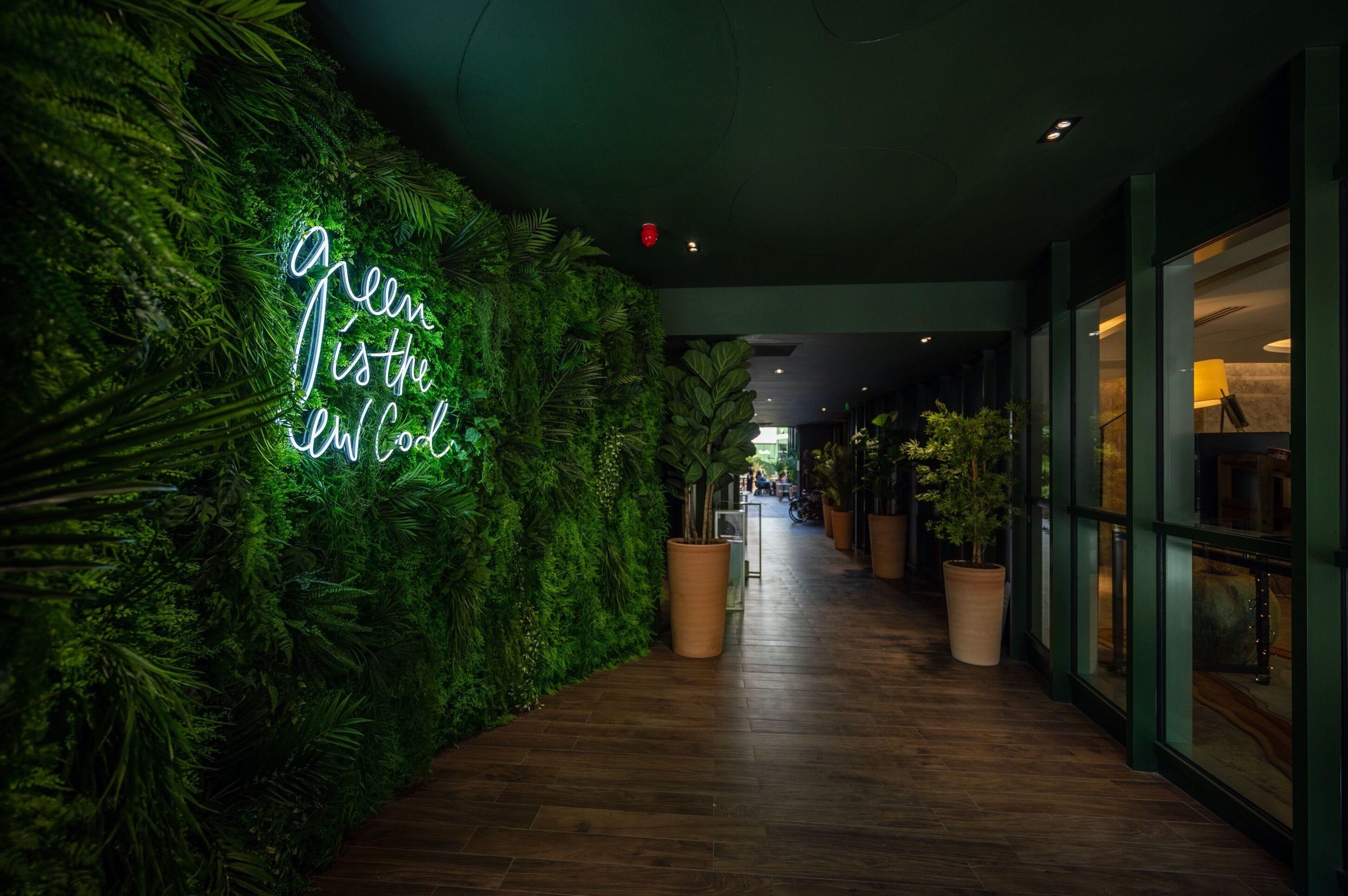 Hotel Renaissance Republique & Paris