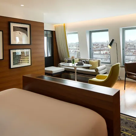 Hotel Renaissance Republique & 5*